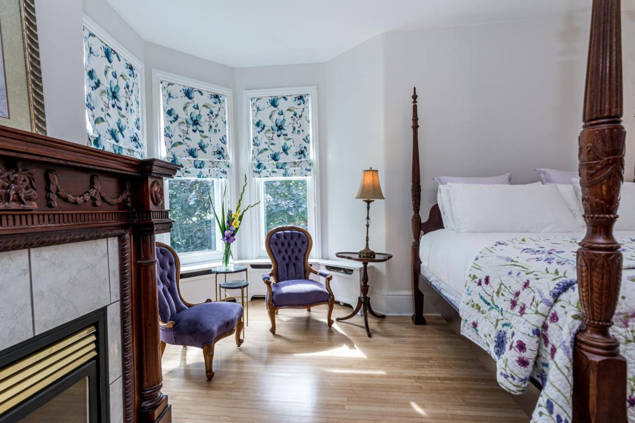 The Secret Garden Inn Kingston Extérieur photo