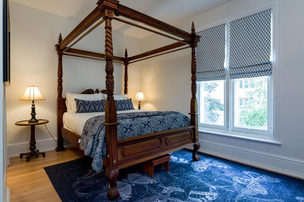 The Secret Garden Inn Kingston Extérieur photo