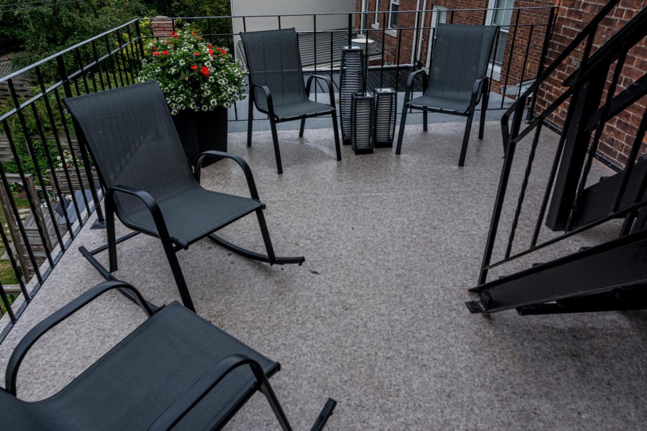 The Secret Garden Inn Kingston Extérieur photo