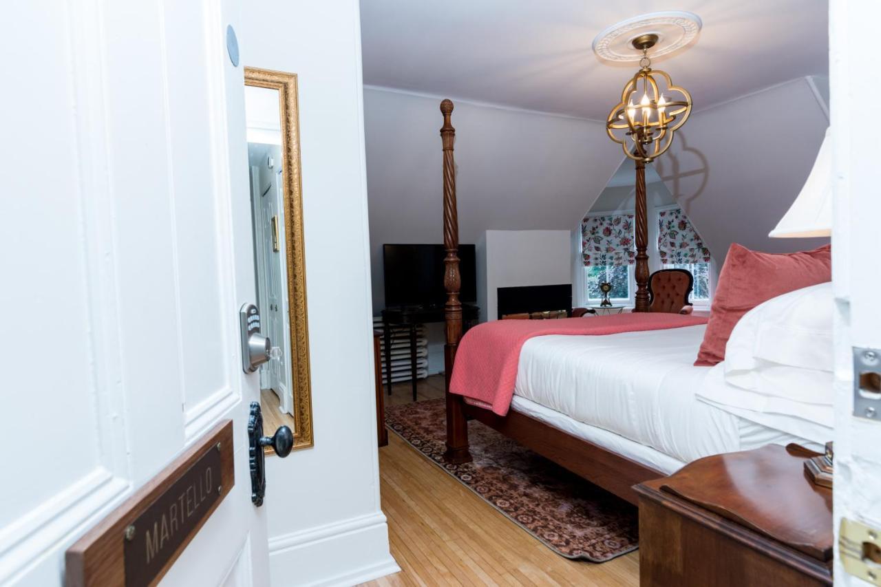 The Secret Garden Inn Kingston Extérieur photo