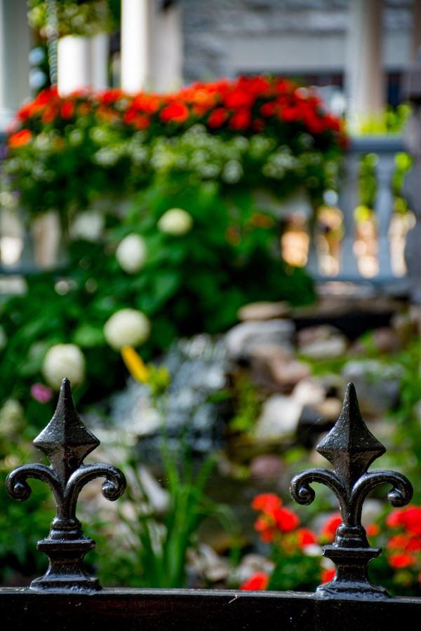 The Secret Garden Inn Kingston Extérieur photo