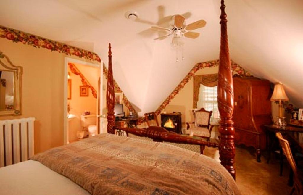 The Secret Garden Inn Kingston Chambre photo